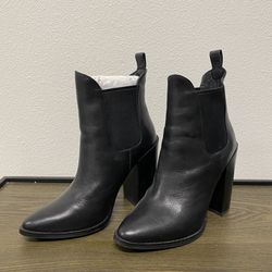 Steve Madden Chunky Heel Boots (black)