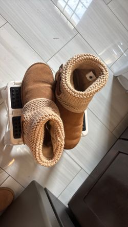 Ugg Boots Size 9 Good Condition