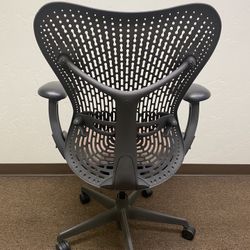 Herman Miller Mirra Fully Loaded Office Chair