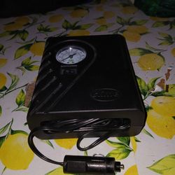 inflador de neumáticos compacto Slime Tire Inflator Jr. 
