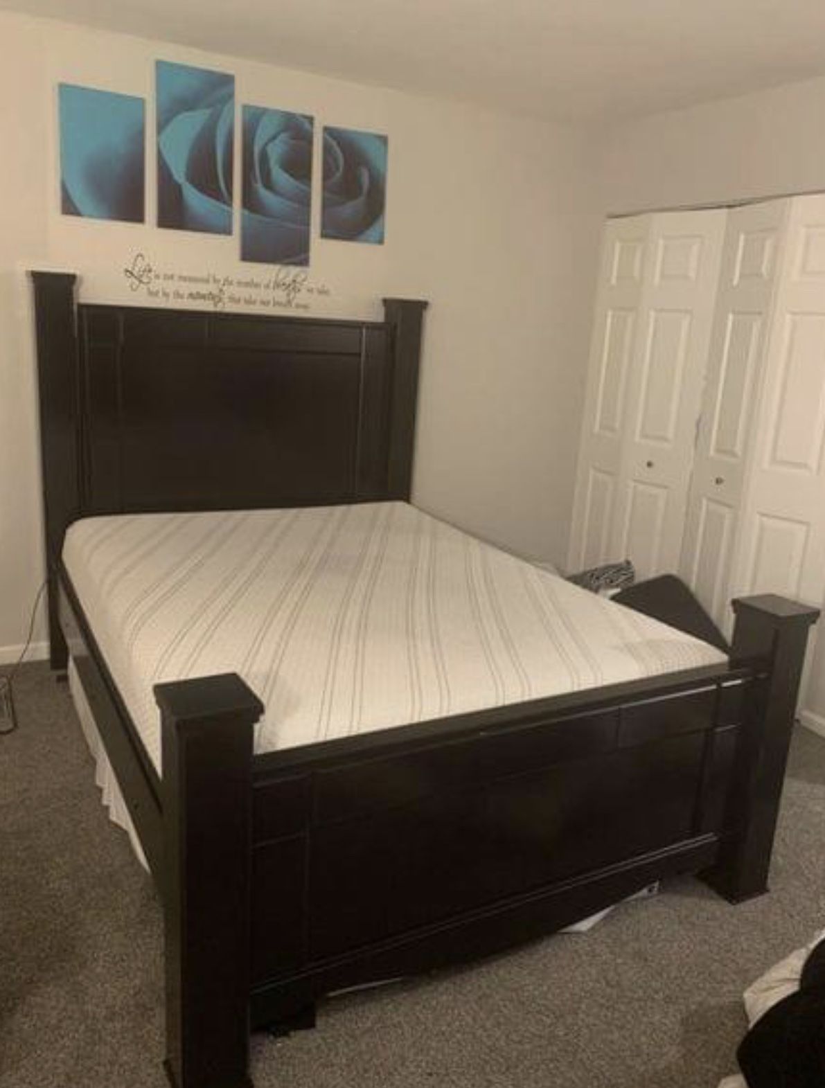 Queen Size Simmons Beautyrest Memory Foam With Black Ice Mattress ONLY