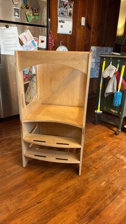Toddler tower