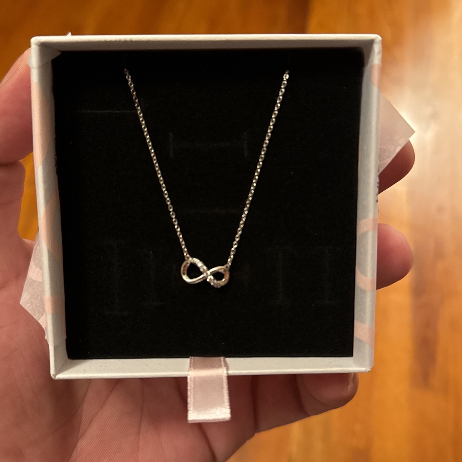 Pandora infinity Necklace