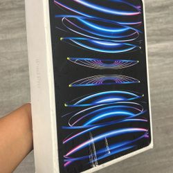 iPad Pro 12.9 6th Gen 128gb WiFi + Cellular 