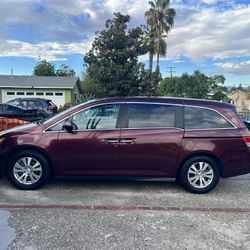 2016 Honda Odyssey. Clean Title.very Well Maintained 