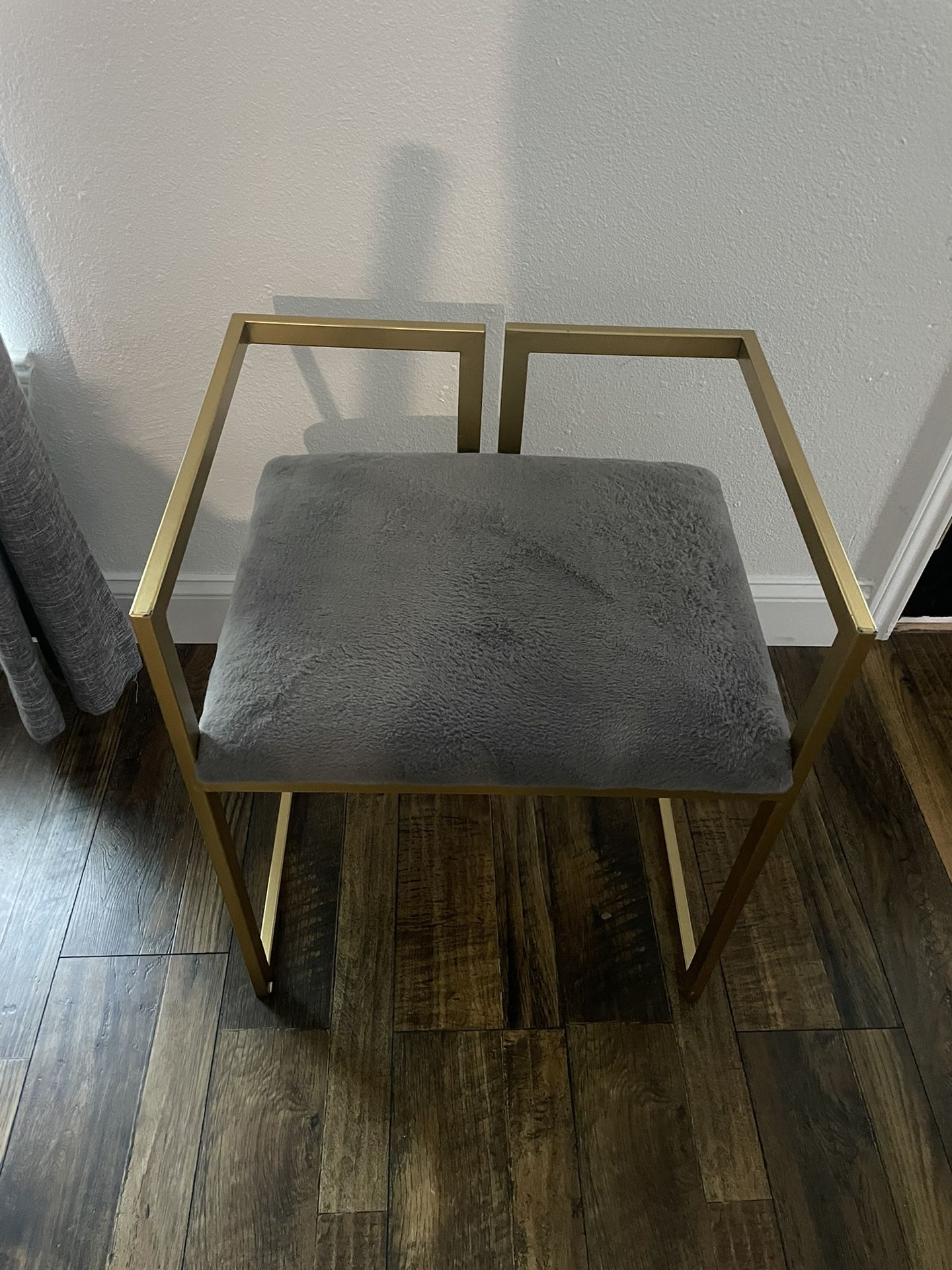 Modern Chair . 