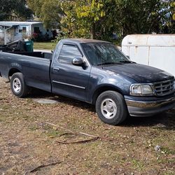 1999 Ford F-150 XLT 5 SPEED MANUAL