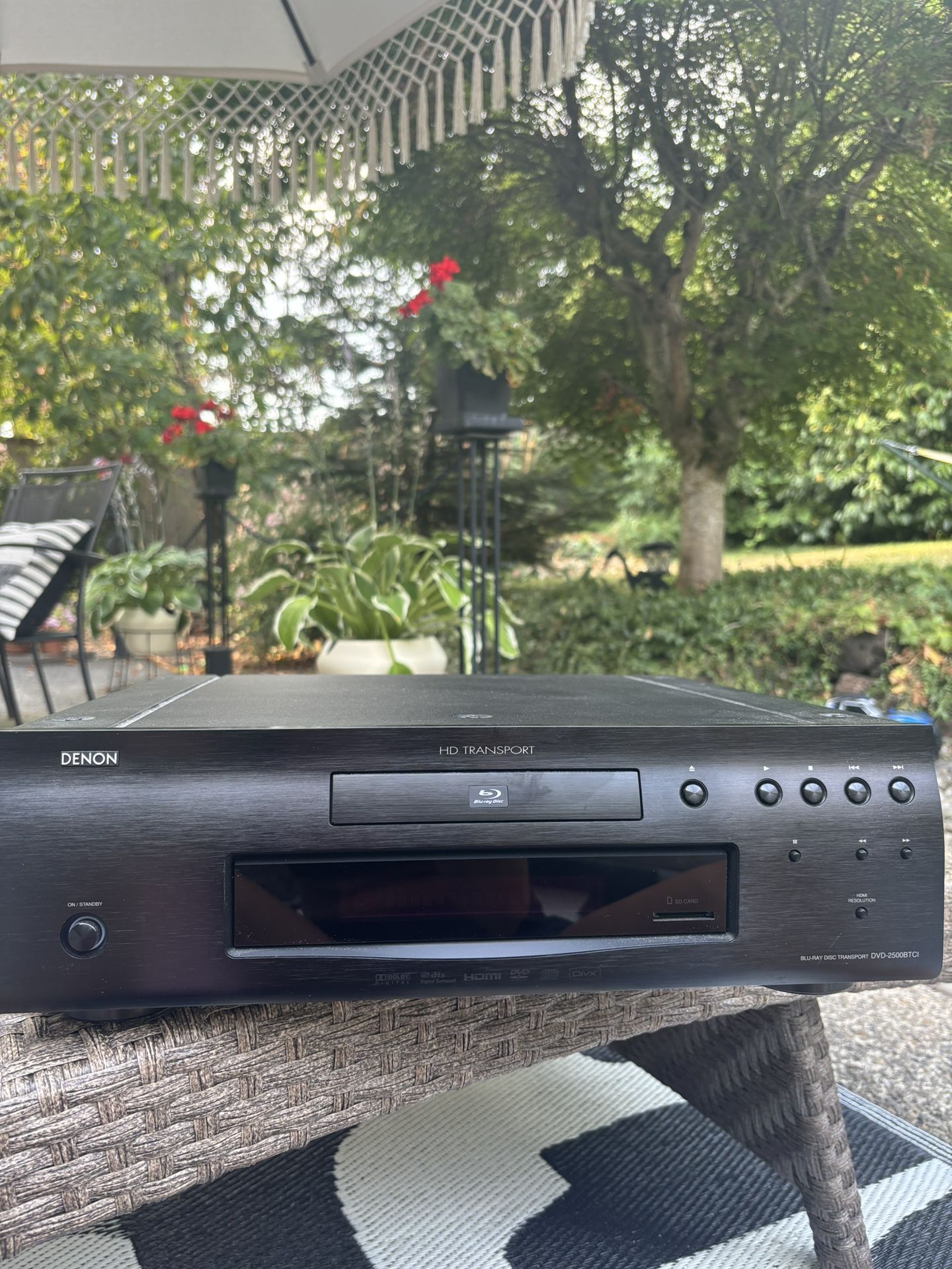 Denom DVD Player and blu-ray