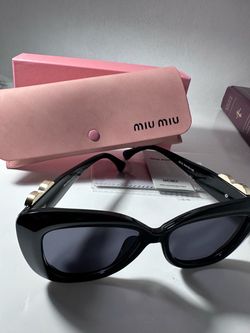 SUNGLASSES