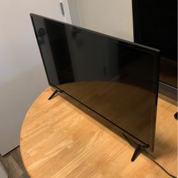 30’ TCL Roku Tv