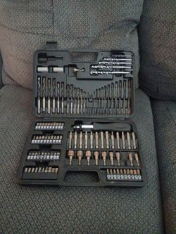 Black and Decker drill bit set