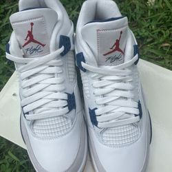 Air Jordan 4 Retro SB