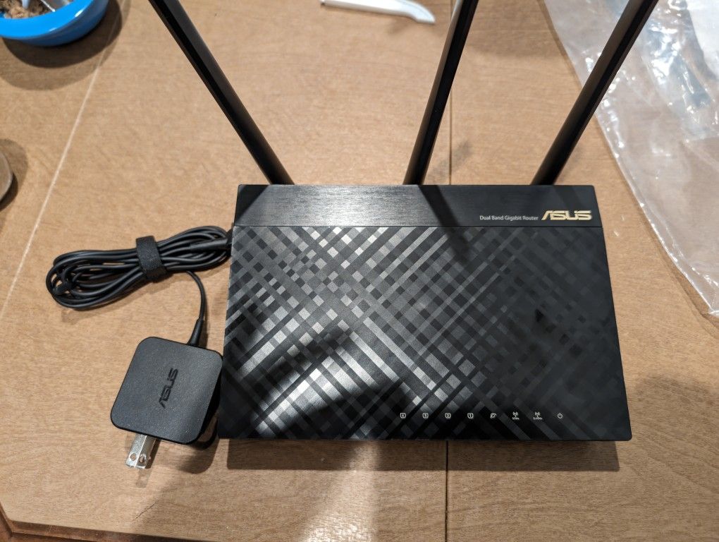 Asus RTAC66u B1 Router