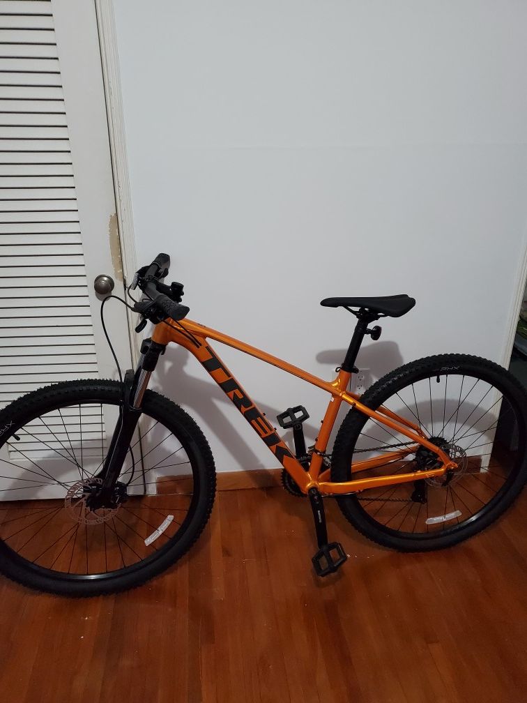 2021 TREK MARLIN 5.SIZE M. Brand New