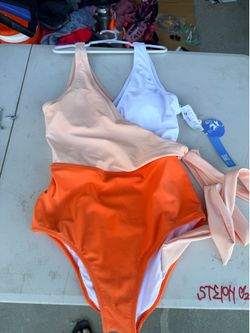 Extra small women’s one peice bathing suit
