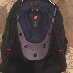 SwissGear Laptop Backpack 🎒