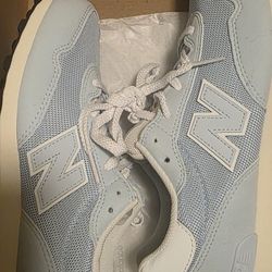 Woman New Balance Shoes Size 6 Kids Best Fit A Size 7 In Woman's 