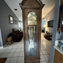 Seth Thomas Grandfather Clock – Working, Classic Wood Finish