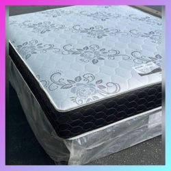 Queen size mattress/ Colchon
