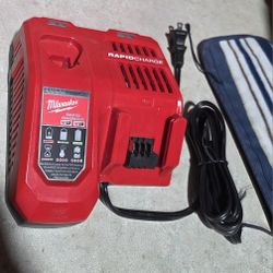 Milwaukee Rapid Charger New