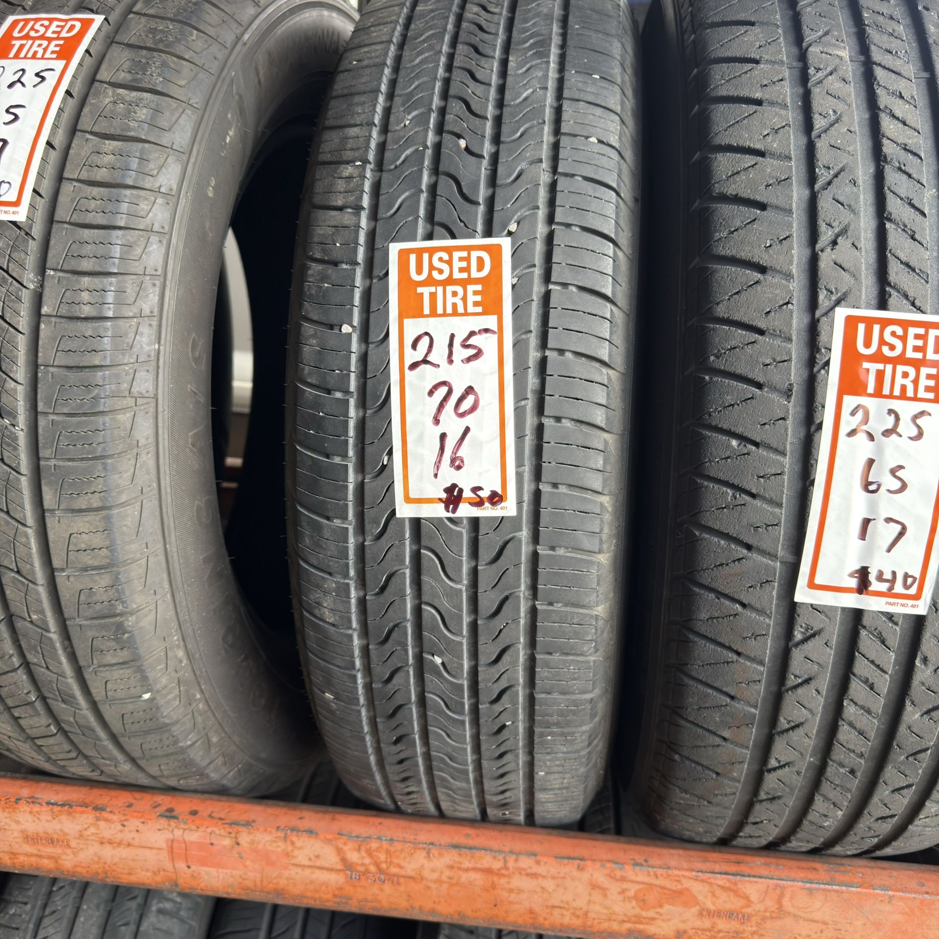 215/70/16 One Tire Used ππ¦