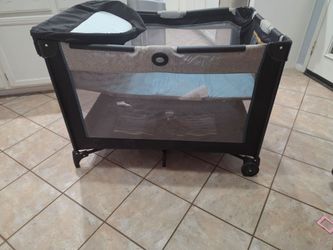 Baby Playpen Travel Crib with Wheels