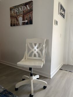 Disney Office Or Vanity Chair 