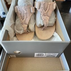 Vionic Comfy Walking Sandals