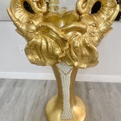 Elegant Elephant Stand 💚