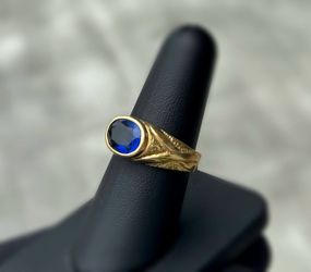 Jewelry 14k solid yellow gold  frosted blue sapphire 2CTW ring size 8.75