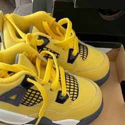 Jordan 4 Retro Lightning (2021) (TD)