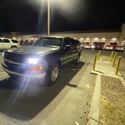 Chevy Suburban LT Sport Utility Black