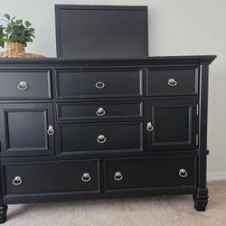 Black Dresser