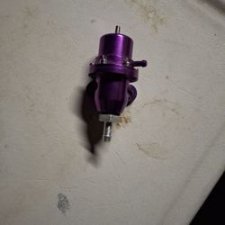 Feel pressure regulator