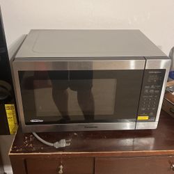 Panasonic 1.6 Cu Ft Microwave