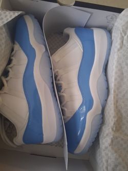 Air Jordan's 11 Retro Low. Men size 8