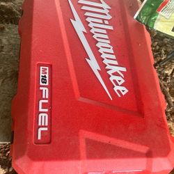 Kit Milwaukee Box