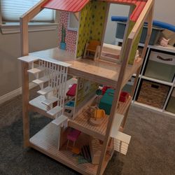 Barbie Play House