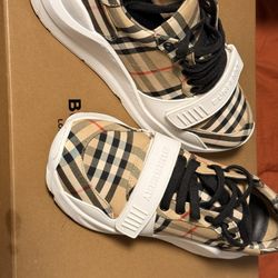 Authentic Burberry Shoes Size 8