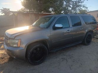 2008 chevy suburban