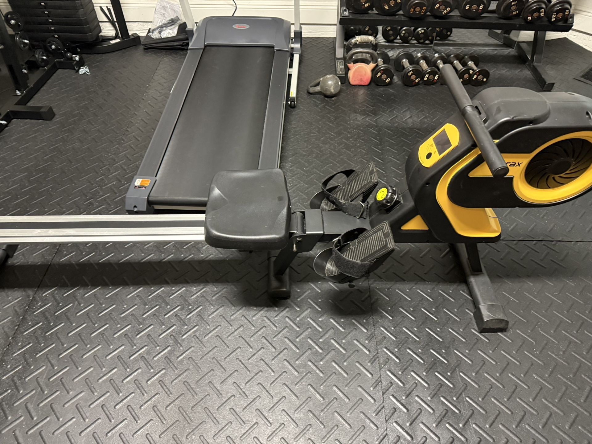 Gymax Rowing Machine