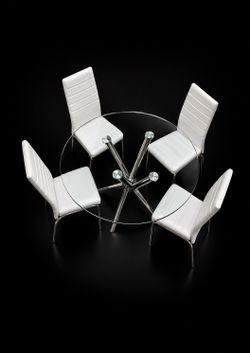Free Table with 4 chairs in NMB next to Eastern Shores
