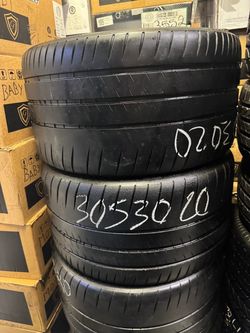 Llanta 305/30/20 MICHELIN