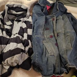 Womens Juniors Clothes Sweater/Jean Jacket size Medium