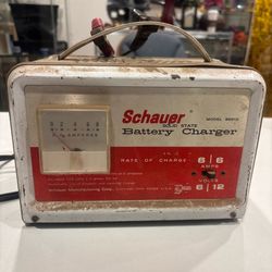Schauer B6612 Vintage 6 Amp 6 Volt / 12 Volt Battery Charger - Tested & Working