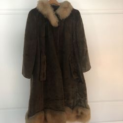 Vintage Wales London Fur Collared Coat