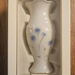 Lenox Classic Floral Posy Bud Vase - Brand New 5" tall - Brand new