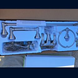 Faucet With Accesories For Bathroom/ Grifo Para Baño Con Accesorios 