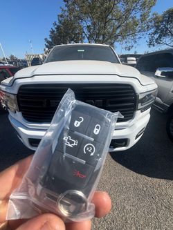 Llaves de autos / car keys and remotes