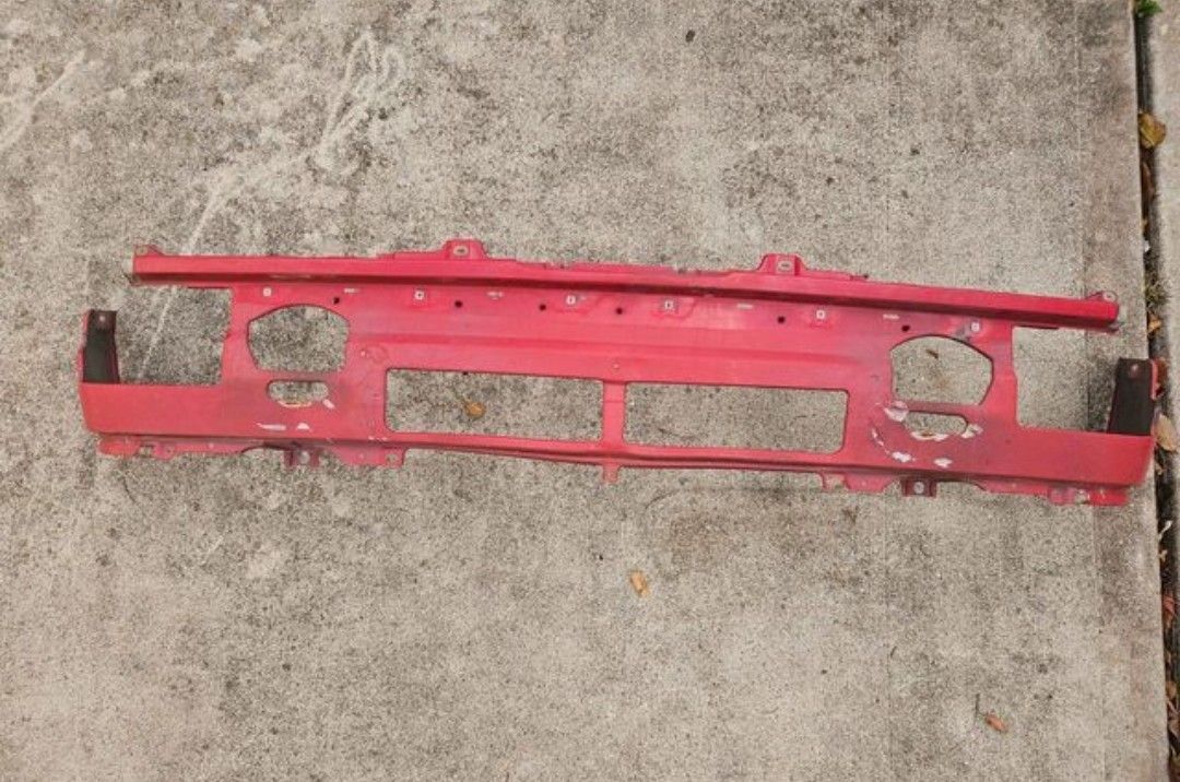 BMW E30 EARLY MODEL FRONT VALANCE
